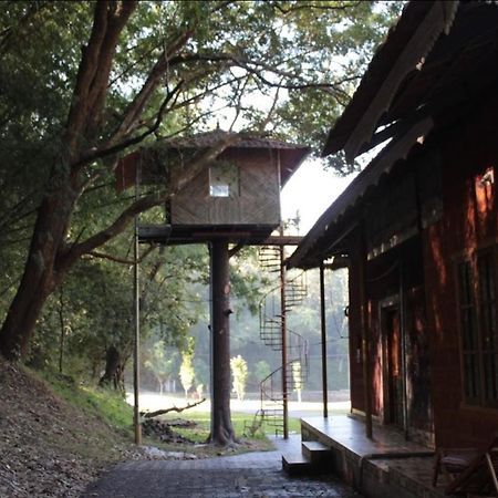 Elephant Valley Resort Pulpally Exterior photo